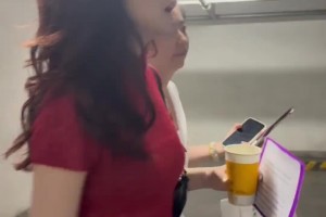 美娜：欢迎收看53岁女主持人高能量的一天